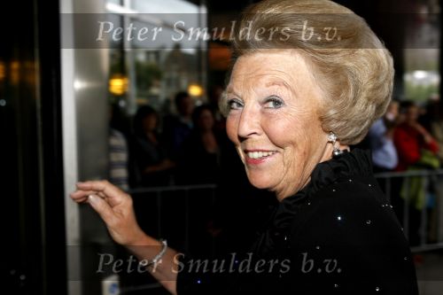 Amsterdam 20 augustus 2006
Koningin Beatrix bij een voorstelling van de European Union youth orchestra in het concertgebouw.