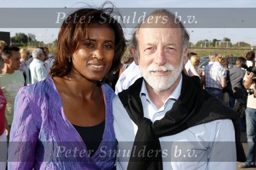 Amsterdam 14 juli 2006
Premiere Cirque du Soleil Alegria.
Laetitia Griffith met man