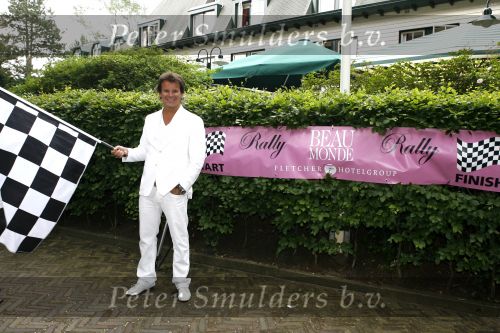 Wassenaar 19 juni 2006
Beau Monde rally met cabrio\'s
Leco v Zadelhoff
Peter Smulders bv