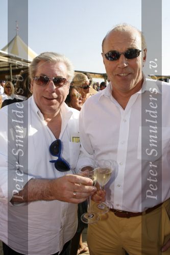 Noordwijk 29 juni 2006
Opening strandtent van huis ter duin. 
Flip kerkhoven en Leo v Veen
Peter Smulders bv
