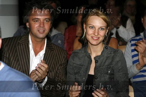 Amsterdam 31 mei 2006
Presentatie cd  box Ramses Shaffy in de rode hoed.
Dochter Liesbeth list met vriend
Peter Smulders bv