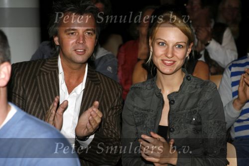 Amsterdam 31 mei 2006
Presentatie cd  box Ramses Shaffy in de rode hoed.
Dochter Liesbeth list met vriend