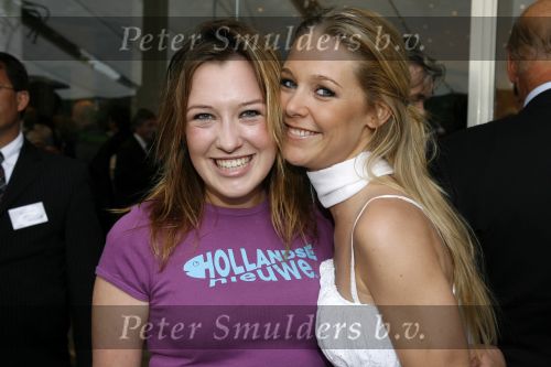 Amsterdam 14 juni 2006
Haringparty wegener en het Hilton.
 Lola Brood met Wytske Kenemans
Peter Smulders bv