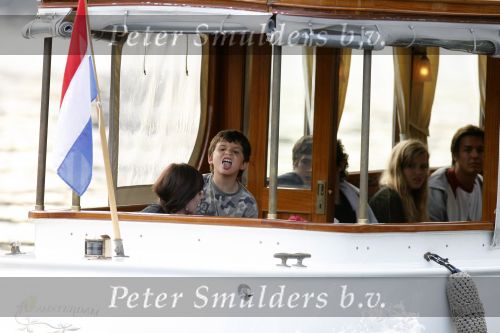 Amsterdam 1 augustus 2006
Mick Jagger gaat varen met zijn kinderen en vrienden . zoon Lucas