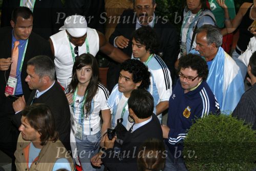 Frankfurt 21 juni 2006
Nederland tegen Argentinie tijdens de wk 2006 in duitsland.
Diego Maradona met dochter