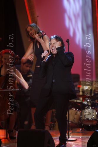 Hilversum 13 mei 2006
Finale dancing with the stars.
Julie Frey met danspartner op muziek van marco Borsato
Peter Smulders bv