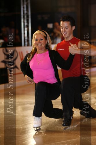 Utrecht 14 augustus 2006
Perspresentatie skating with the stars van sbs6.
Marga Scheide