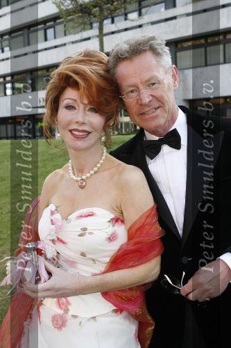 Hilversum 14 mei 2006
Coiffure awards in studio 21.
Marijke Helwegen met man