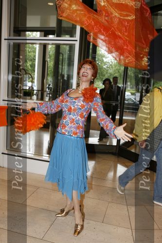 Amsterdam 14 juni 2006
Haringparty wegener en het Hilton.
Marijke Helwegen
Peter Smulders bv