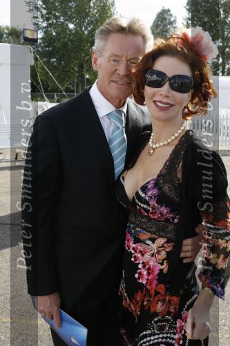Amsterdam 14 juli 2006
Premiere Cirque du Soleil Alegria.
Marijke Helwegen met man