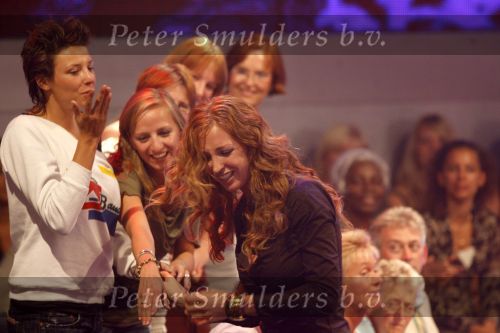 Aalsmeer 18 augustus 2006
Big Brother huis begint weer. alle bewoners vertrekken vanuit de studio naar het BB huis.
Marlies BB