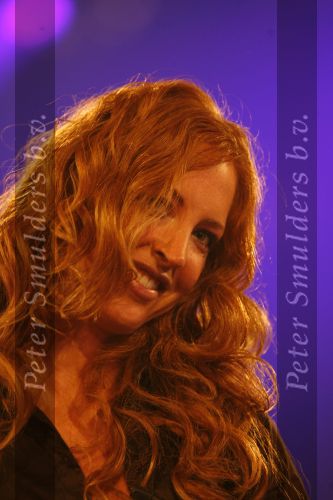 Aalsmeer 18 augustus 2006
Big Brother huis begint weer. alle bewoners vertrekken vanuit de studio naar het BB huis.
Marlies BB
