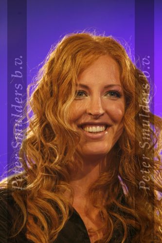 Aalsmeer 18 augustus 2006
Big Brother huis begint weer. alle bewoners vertrekken vanuit de studio naar het BB huis.
Marlies BB