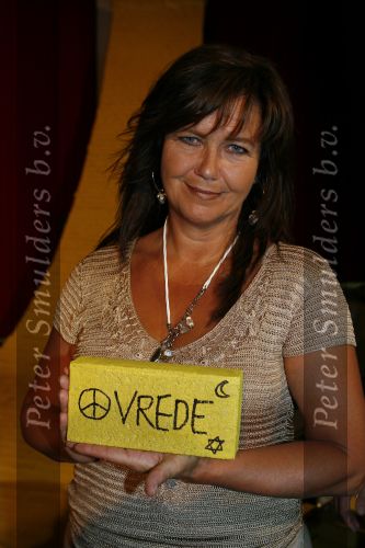 Amsterdam 19 juli 2006
Perspresentatie the Wiz in focus studios.
Mathilde Santing
