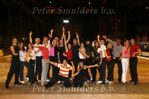 Utrecht 14 augustus 2006
Perspresentatie skating with the stars van sbs6.
Laura Vlasblom Leontien v Moorsel Klaas Wilting Marga Scheide Jody bernal hein Vergeer Maud idols Mari v d Ven Annemarie Thomas en Jaoa Varela