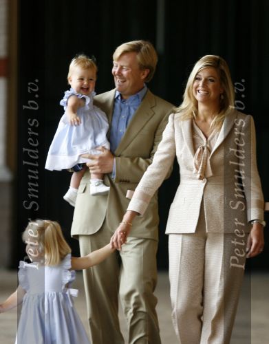 Apeldoorn 18 augustus 2006
Fotosessie Koningin Beatrix met Maxima Prins Willem Alexandert Amalia Alexia en de keizerlijke hoogheden van Japan Prins Naruhito Prinses Masako en prinses Aiko op paleis het Loo.