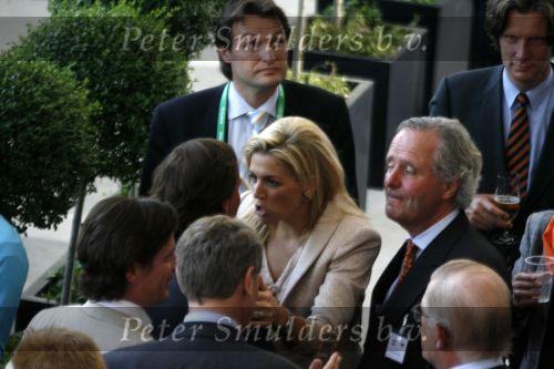 Frankfurt 21 juni 2006
Nederland tegen argentinie op de wk voetbal 2006 in duitsland.
Prinses Maxima en Theo Dietz