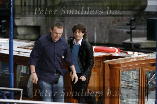 Amsterdam 1 augustus 2006
Mick Jagger gaat varen met zijn kinderen en vrienden . zoon