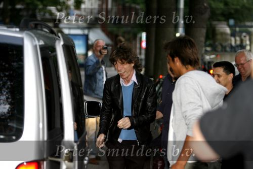 Amsterdam 1 augustus 2006
Mick Jagger gaat varen met zijn kinderen en vrienden . zoon