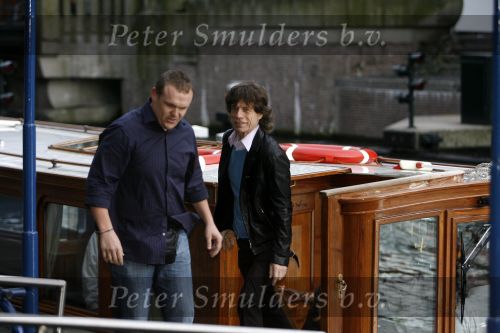 Amsterdam 1 augustus 2006
Mick Jagger gaat varen met zijn kinderen en vrienden .