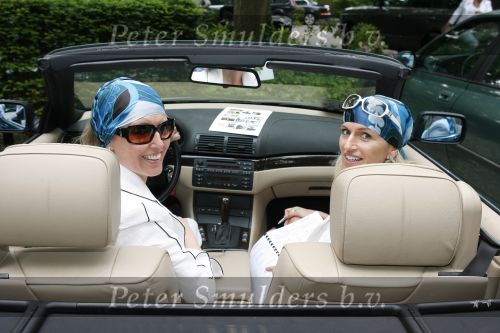 Wassenaar 19 juni 2006
Beau Monde rally met cabrio\'
Monique Collignon met Sylvie Schmeitz
Peter Smulders bv