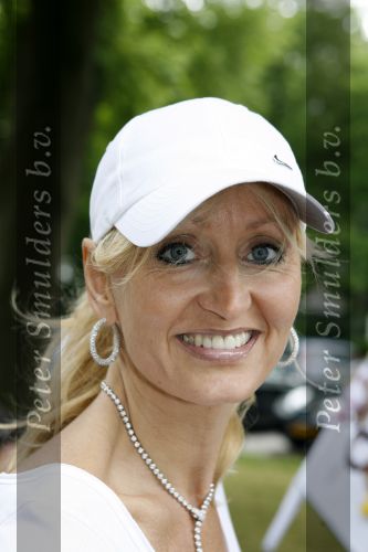 Wassenaar 19 juni 2006
Beau Monde rally met cabrio\'s
Eric Kuster en Natasja Froger
Peter Smulders bv