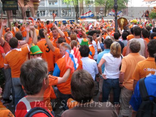 Frankfurt, 21 Juni 2006 WK 2006  WK Voetbal 2006
Nederland-Argentinie, eindstand 0-0
Veel supporters voor aanvang van de wedstrijd