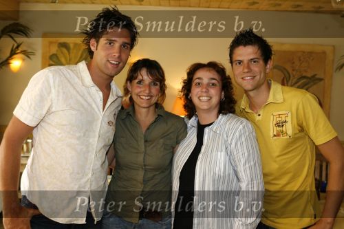 Amsterdam 22 juni 2006
Adverteerders Story naar Robbie Williams.
Aanwezig ook Gerard Joling, Peter v d Vorst Lucille Werner en Nick en Simon.
Peter Smulders bv