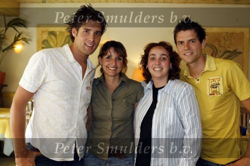 Amsterdam 22 juni 2006
Adverteerders Story naar Robbie Williams.
Aanwezig ook Gerard Joling, Peter v d Vorst Lucille Werner en Nick en Simon.
Peter Smulders bv