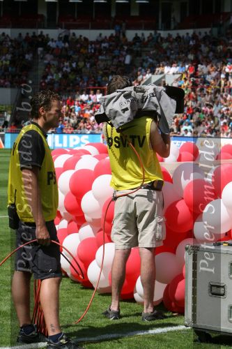 Eindhoven, 1 Augustus 2006
Perspresentatie PSV Seizoen 2006/2007
PSV Media TV