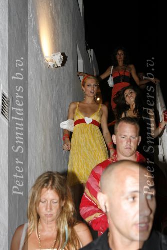 Ibiza 27 juli 2006
Paris Hilton op stap bij club Pasha op Ibiza.