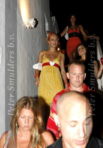 Ibiza 27 juli 2006
Paris Hilton op stap bij club Pasha op Ibiza.
