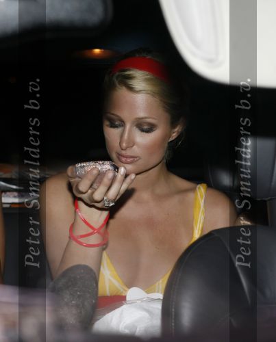Ibiza 27 juli 2006
Paris Hilton op stap bij club Pasha op Ibiza.