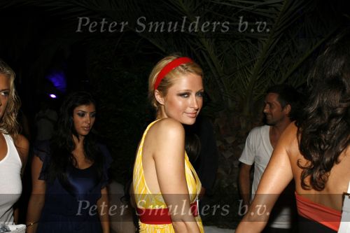 Ibiza 27 juli 2006
Paris Hilton op stap bij club Pasha op Ibiza.