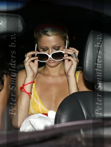 Ibiza 27 juli 2006
Paris Hilton op stap bij club Pasha op Ibiza.