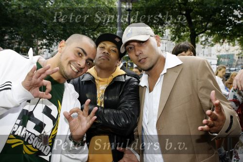 Amsterdam 20 augustus 2006
Premiere Step Up in pathe City in Amsterdam.
Partysquad en DJ Chucky (m)