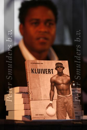 Amsterdam 29 mei 2006
Presentatie boek Patrick Kluivert in hotel Krasnapolsky.
Patrick  
Peter Smulders bv