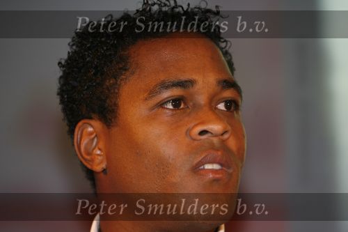 Amsterdam 29 mei 2006
Presentatie boek Patrick Kluivert in hotel Krasnapolsky.
Patrick  
Peter Smulders bv