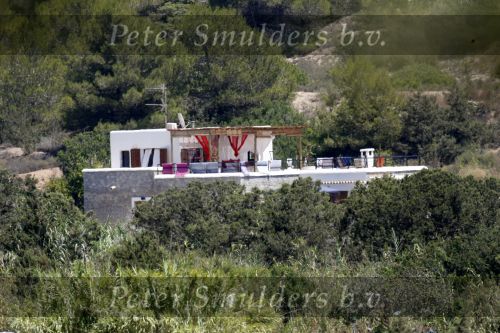 Ibiza 26 juli 2007
Patty brard haar huis op Ibiza  
Peter Smulders bv