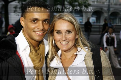 Amsterdam 20 augustus 2006
Premiere Step Up in pathe City in Amsterdam.
Peggy Vrijens met haar vriend Hamid.