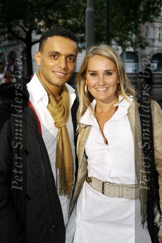 Amsterdam 20 augustus 2006
Premiere Step Up in pathe City in Amsterdam.
Peggy Vrijens met haar vriend Hamid.