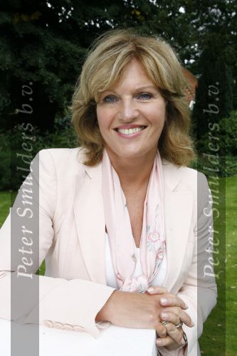 Laren 23 augustus 2006
Presentatie avro bij de singer laren.
Pia Dijkstra.