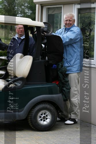 Naarderbos 1 juni 2006
Golfdag tbv de Richard Krajicek foundation.
Piet Schrijvers in golfkarretje
Peter Smulders bv