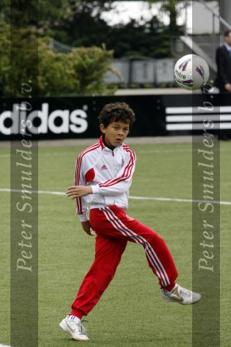 Amsterdam 2 juni 2006
Justin Kluivert op training bij de ajax jeugd. Justin is gescout door AJAX. Papa Patrick en moeder Angela waren natuurlijk bij de eerste training. Quincy  Kluivert
Peter Smulders bv