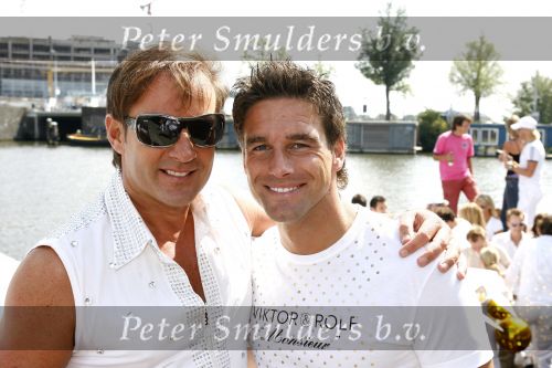 Amsterdam 5 augustus 2006
Gay parade in amsterdam.
Gerard Joling  met Raymond Havelaar
