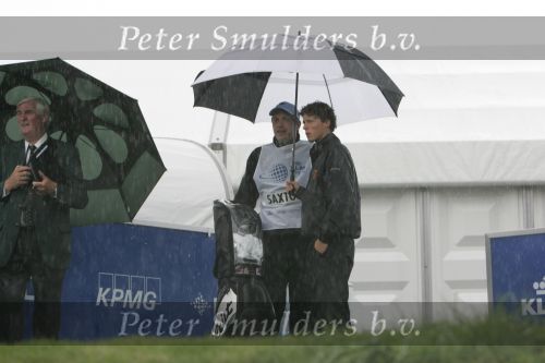 Zandvoort, 10 Augustus 2006
Dutch KLM Open Golf 2006
Voor de eerste maal tussen de professionals, amateur NK Matchplay 2006, Reinier Saxton op de eerste tee met een geweldige stortbui