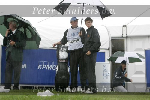 Zandvoort, 10 Augustus 2006
Dutch KLM Open Golf 2006
Voor de eerste maal tussen de professionals, amateur NK Matchplay 2006, Reinier Saxton op de eerste tee met een geweldige stortbui