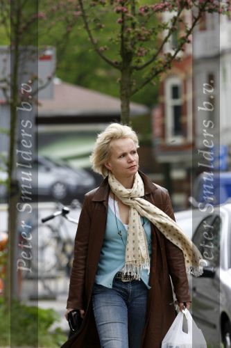 Amsterdam 16 mei 2006
Renee Soutendijk op straat