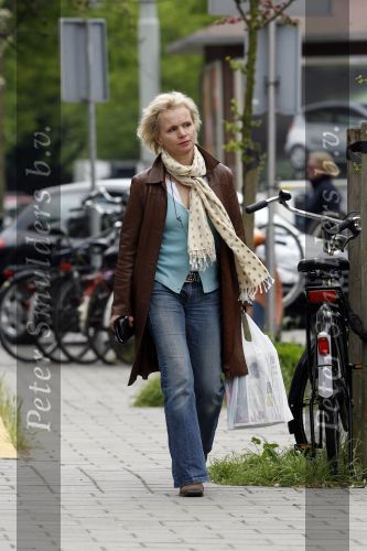 Amsterdam 16 mei 2006
Renee Soutendijk op straat