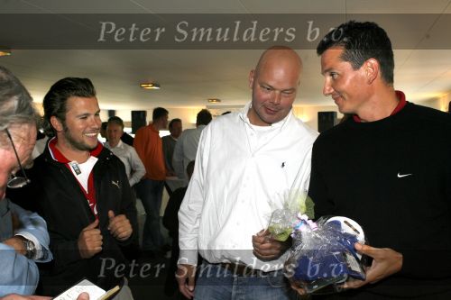 Naarderbos 1 juni 2006
Golfdag tbv de Richard Krajicek foundation.
Richard Krajicek en Winston Gerschtanowitz
Peter Smulders bv